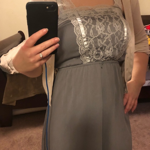 Grey lace - Picture 2 of 3